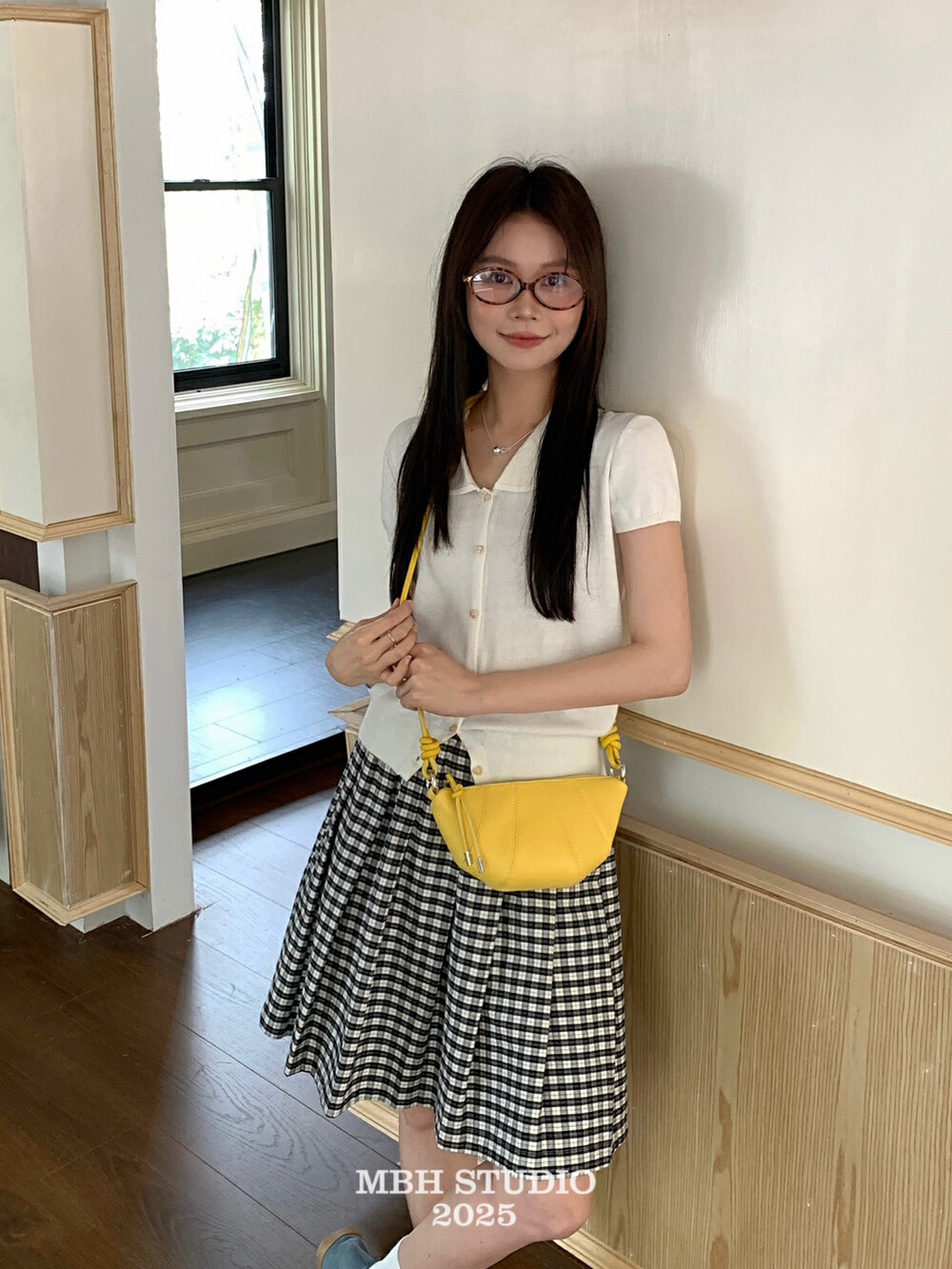 MBH Lambskin Croissant Bag Dopamine Leather Horn Bag Korean Niche Shoulder Crossbody Bag - Image 3