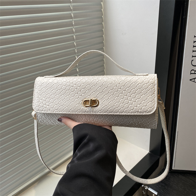 Women's Woven Baguette Shoulder Bag 2025 Autumn Versatile Handbag Retro Evening Bag - Image 2