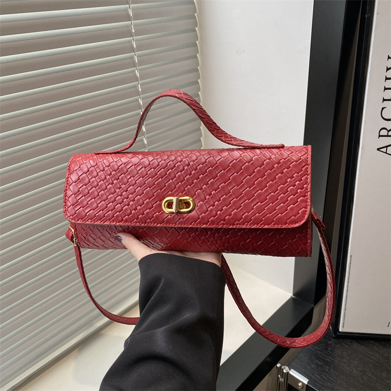 Women's Woven Baguette Shoulder Bag 2025 Autumn Versatile Handbag Retro Evening Bag - Image 5